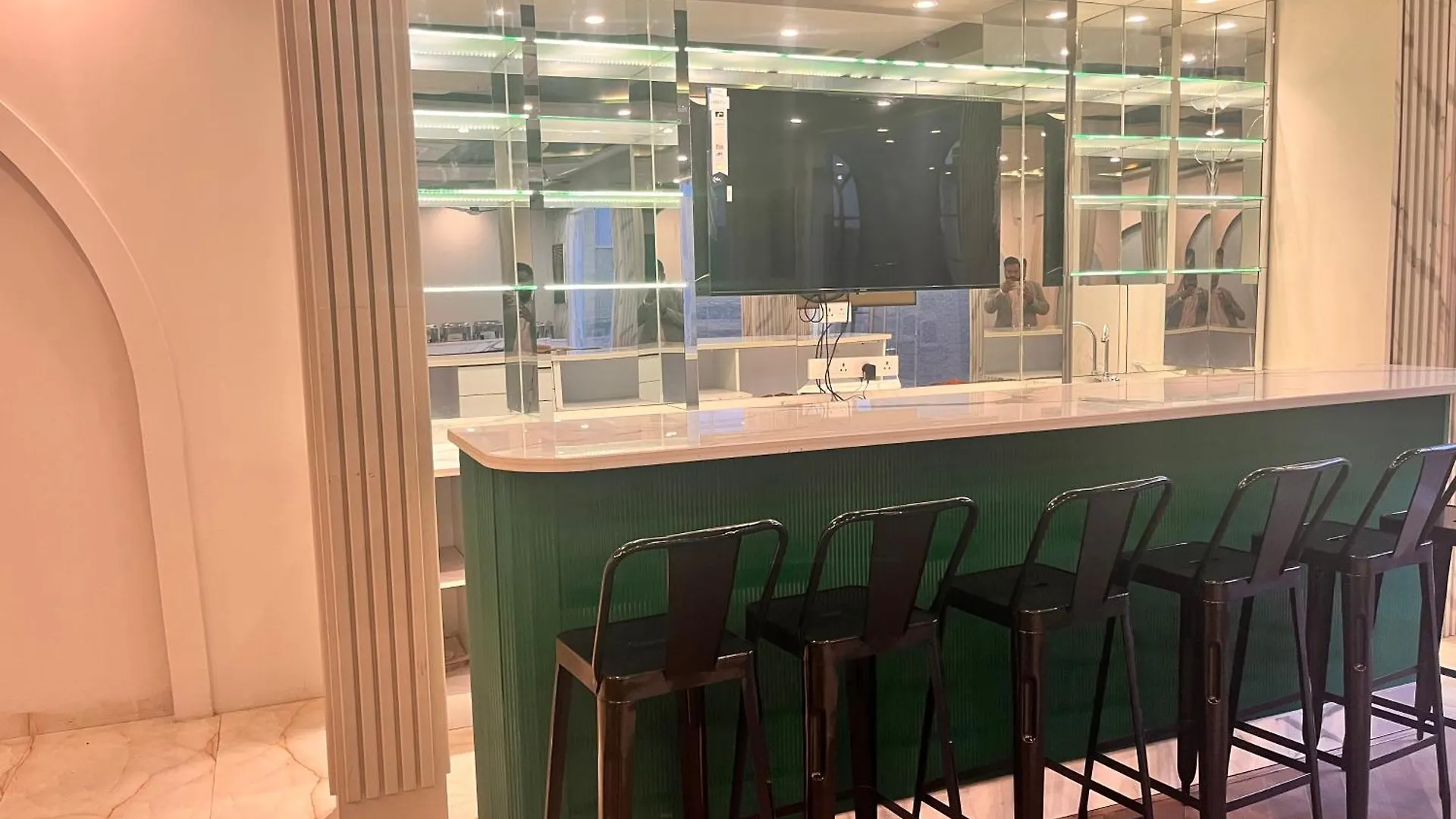 Flock Hotel I Golf Course Road Near Dlf Phase 1 Metro Station I Gurugram Gurgaon 3*,  India